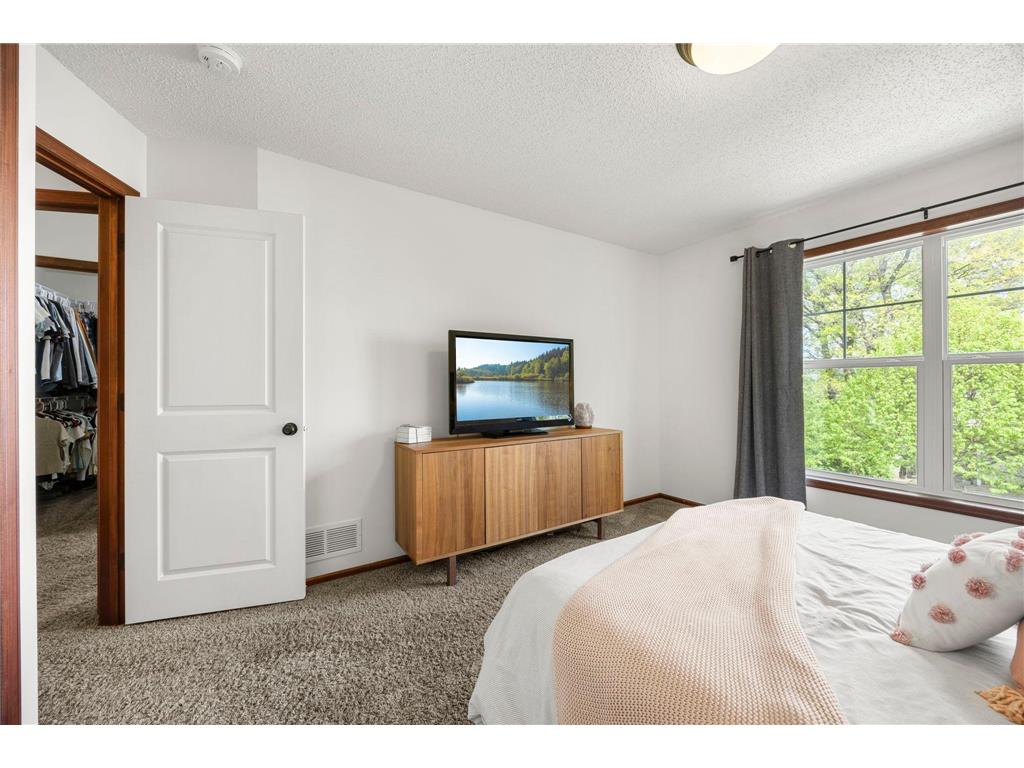 468 Stonewood Lane Burnsville MN 55306 7068286 image44