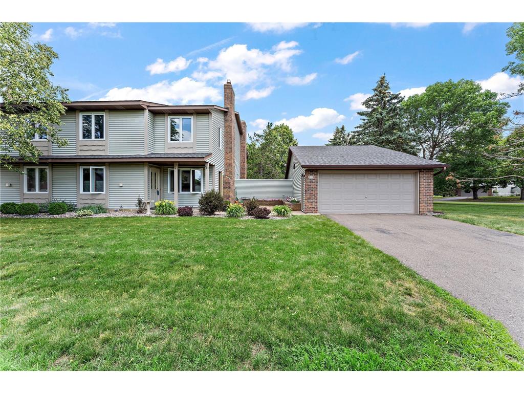 4682 Lenore Lane, Eagan, MN, 55122 MLS 6233925 Edina Realty