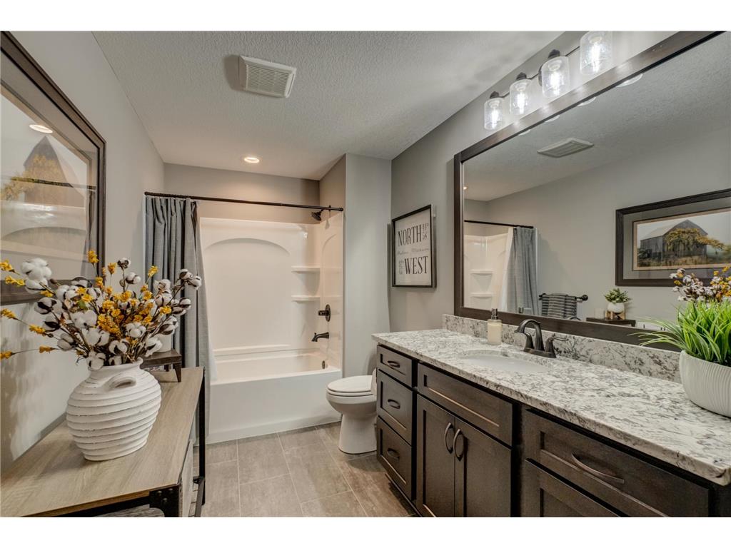 469 Dylan Court Hudson WI 54016 7087911 image18