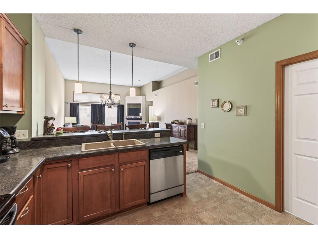 4693 Bloomberg Lane Inver Grove Heights MN 55076 7078589 image15