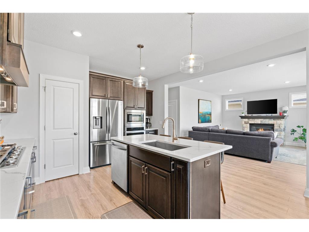 4694 128th Circle NE Blaine MN 55449 7003905 image9