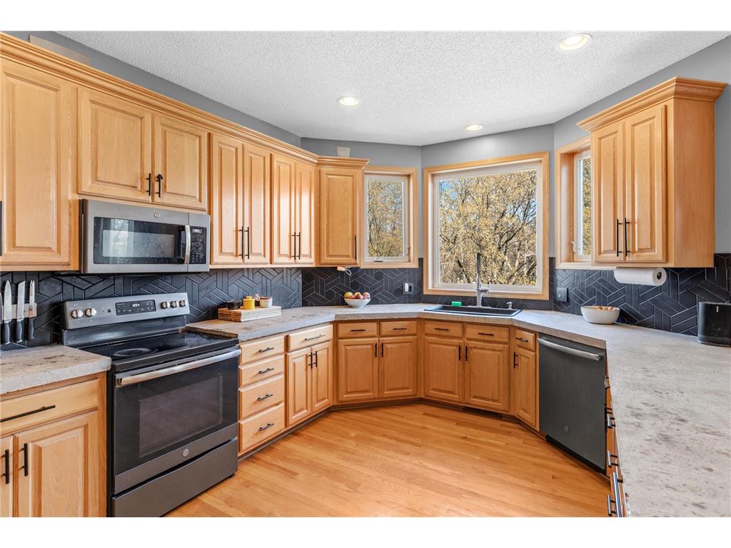 4695 138th Street W Apple Valley MN 55124 7076644 image3