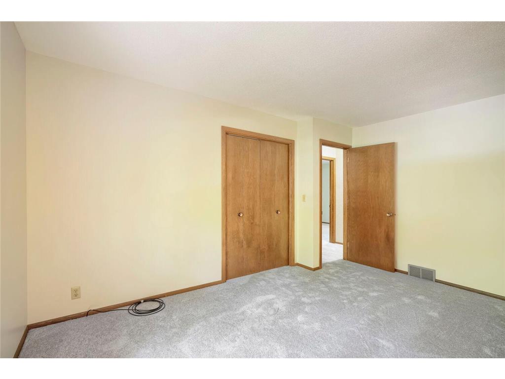 4696 126th Street N White Bear Lake MN 55110 - Bald Eagle 7080889 image17