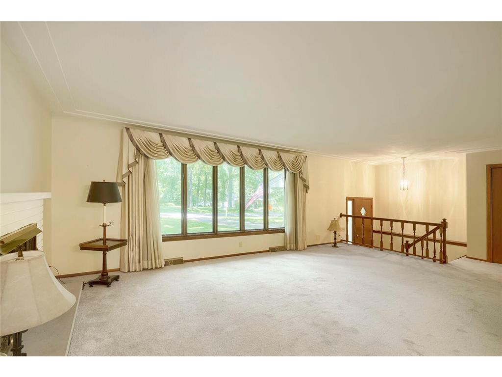 4696 126th Street N White Bear Lake MN 55110 - Bald Eagle 7080889 image3