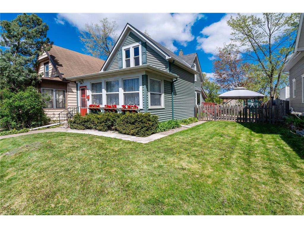 47 Lawson Avenue W Saint Paul MN 55117 7055557 image1