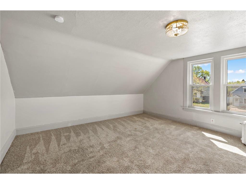 47 Lawson Avenue W Saint Paul MN 55117 7055557 image9