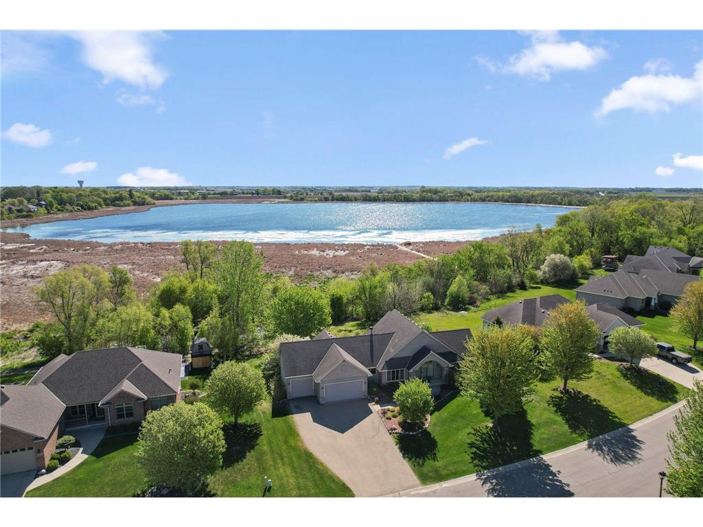470 Emma Street Norwood Young America MN 55368 - Brand 7071862 image1