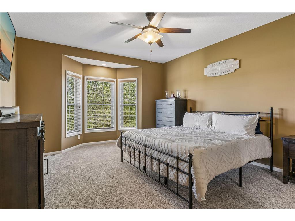 470 Holly Lane N Oakdale MN 55128 7065168 image18