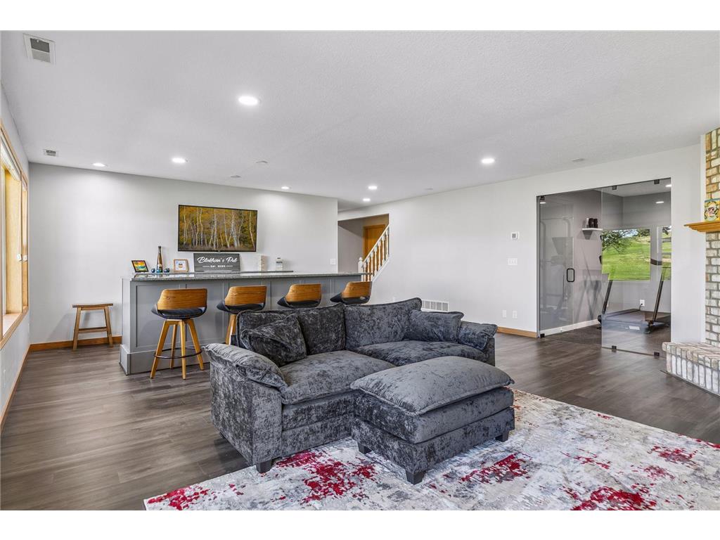 470 Holly Lane N Oakdale MN 55128 7065168 image32