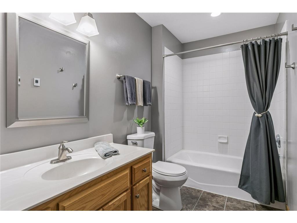 470 Holly Lane N Oakdale MN 55128 7065168 image35