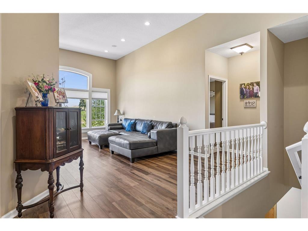 470 Holly Lane N Oakdale MN 55128 7065168 image8