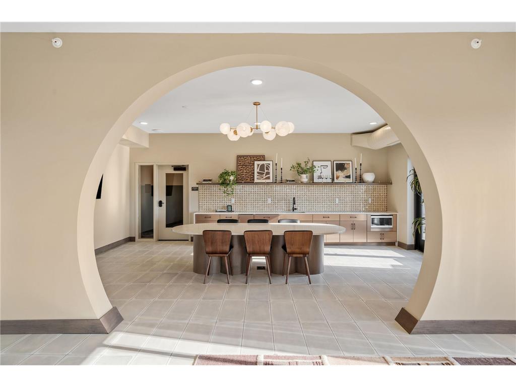 470 Lexington Parkway S #518 Saint Paul MN 55105 6687160 image1