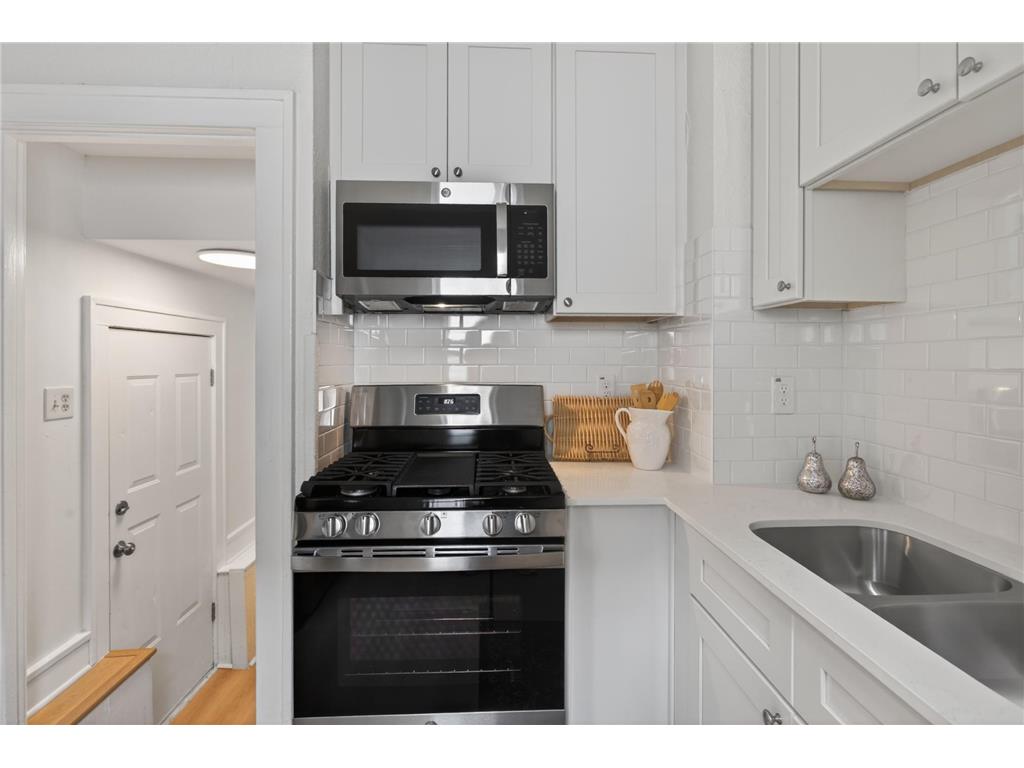 4700 Aldrich Avenue N Minneapolis MN 55430 7085105 image4