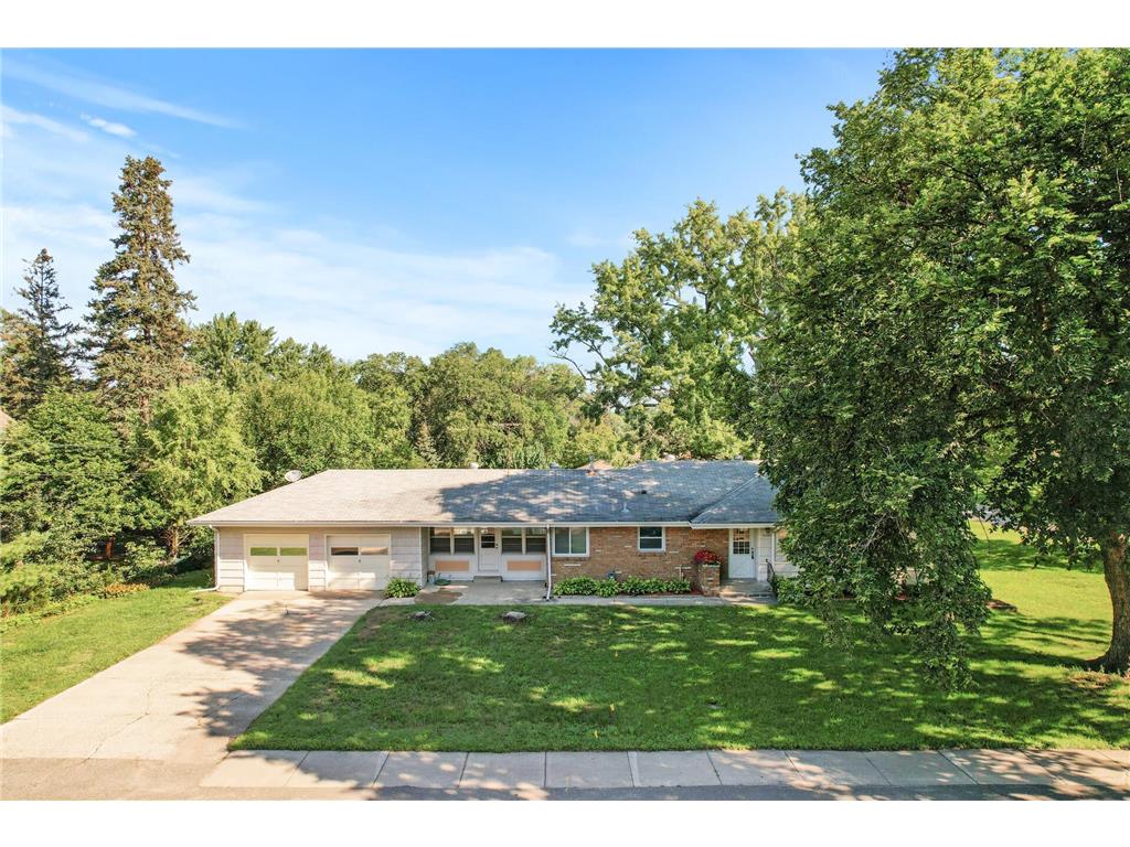 4700 Glenwood Avenue, Golden Valley, MN 55422 MLS 6473005 Edina Realty