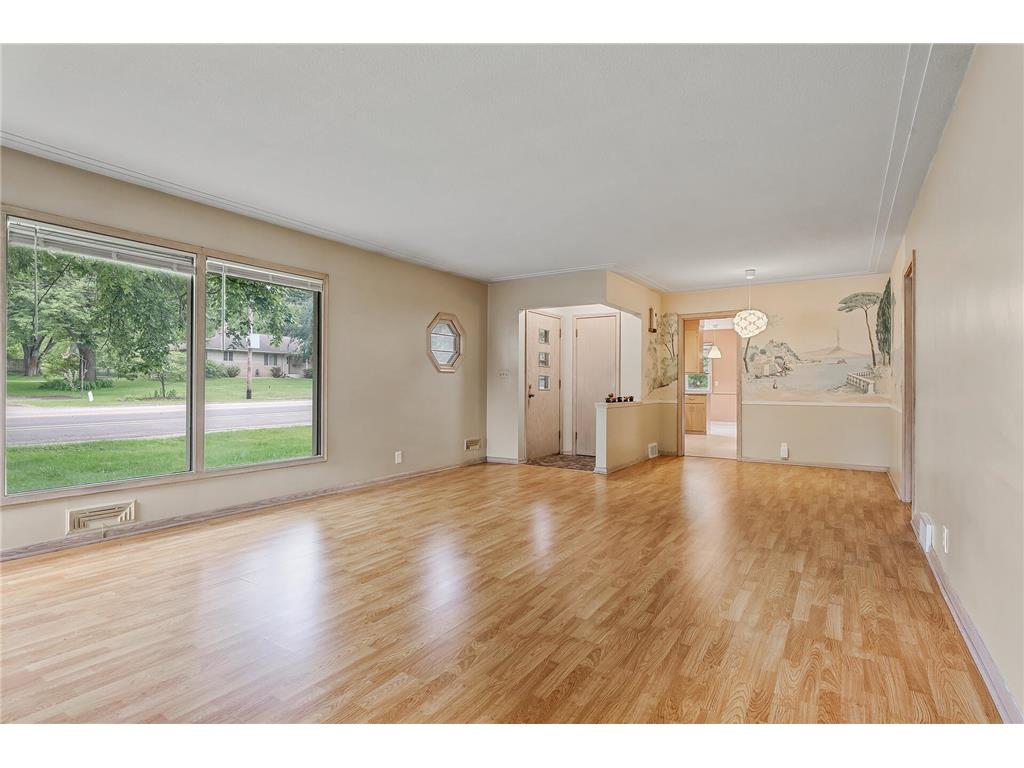 4700 Glenwood Avenue Golden Valley MN 55422 6814303 image3