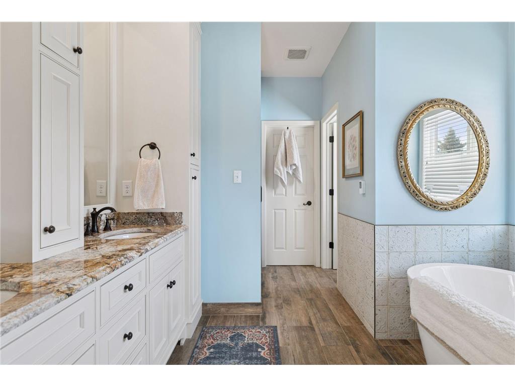 4700 Mcdonald Dr Place N Baytown Twp MN 55082 - Cloverdale 6784388 image23