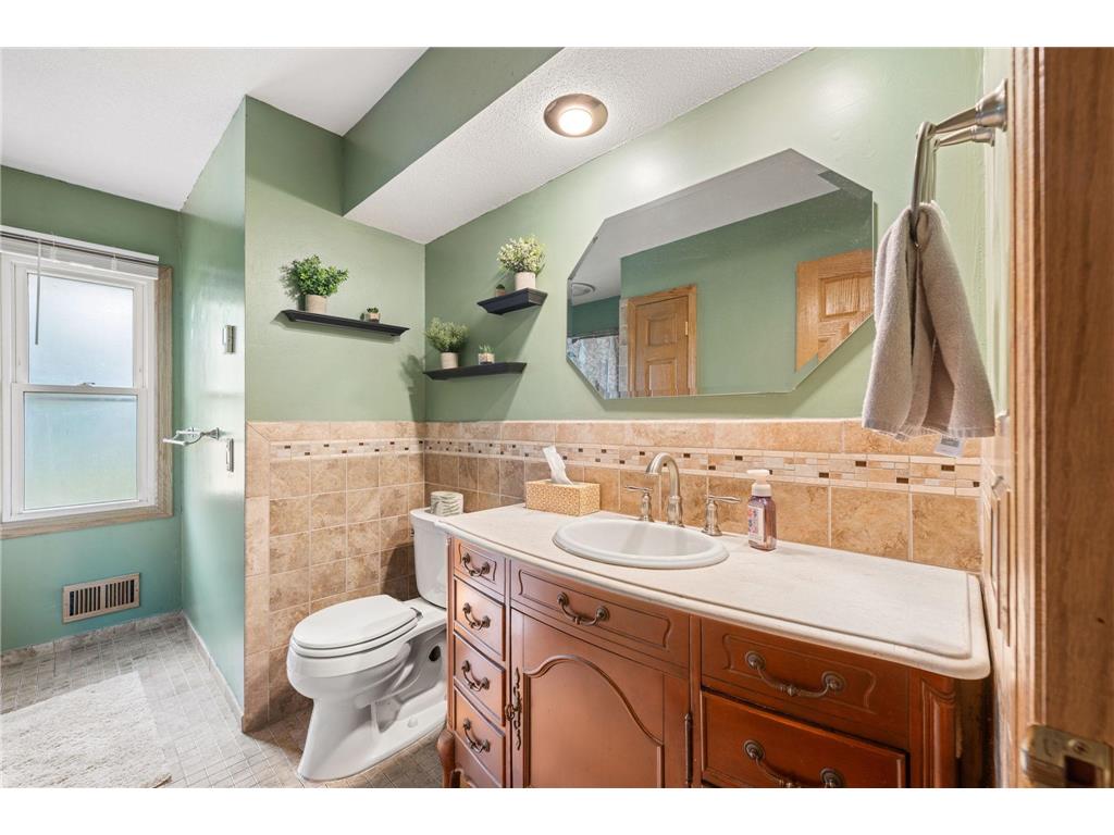 4700 W 84th Street Bloomington MN 55437 7081531 image24