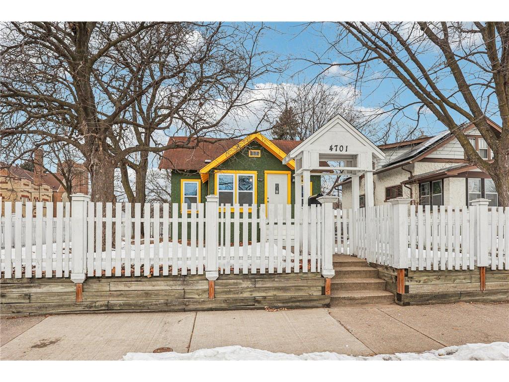4701 Bryant Avenue N Minneapolis MN 55430 7018553 image1