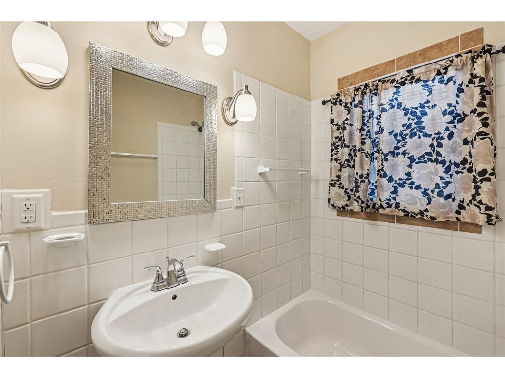 4701 Bryant Avenue N Minneapolis MN 55430 7018553 image19