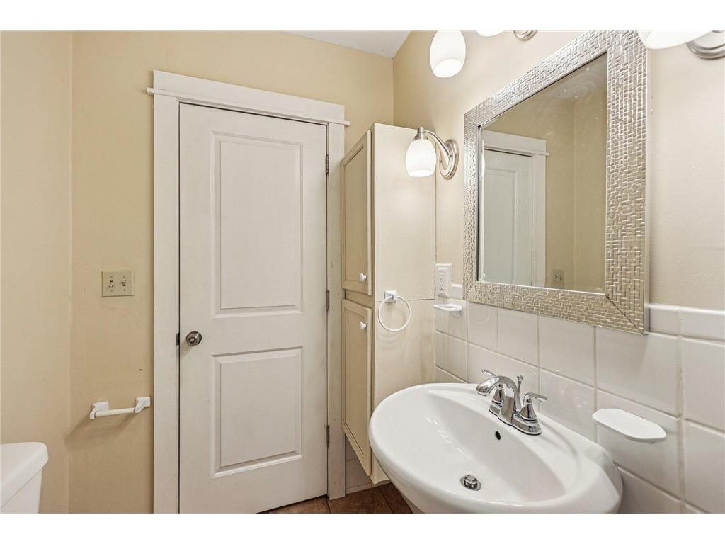 4701 Bryant Avenue N Minneapolis MN 55430 7018553 image20