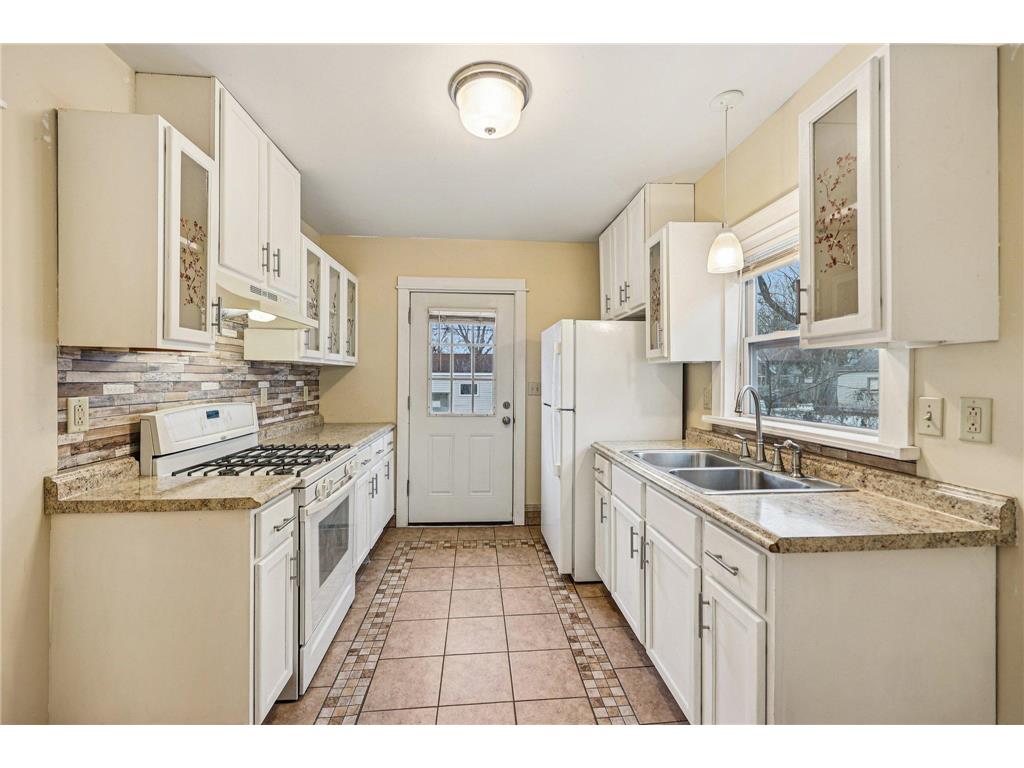 4701 Bryant Avenue N Minneapolis MN 55430 7018553 image3