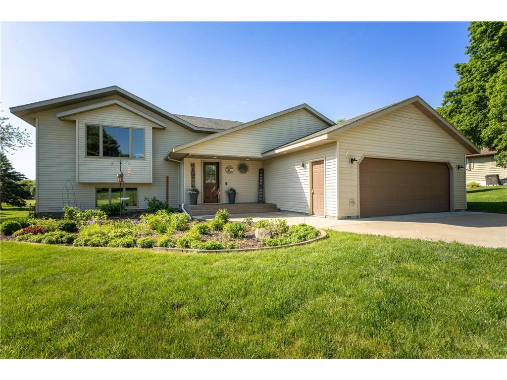 4701 Country Shores SW Alexandria MN 56308 7069507 image1