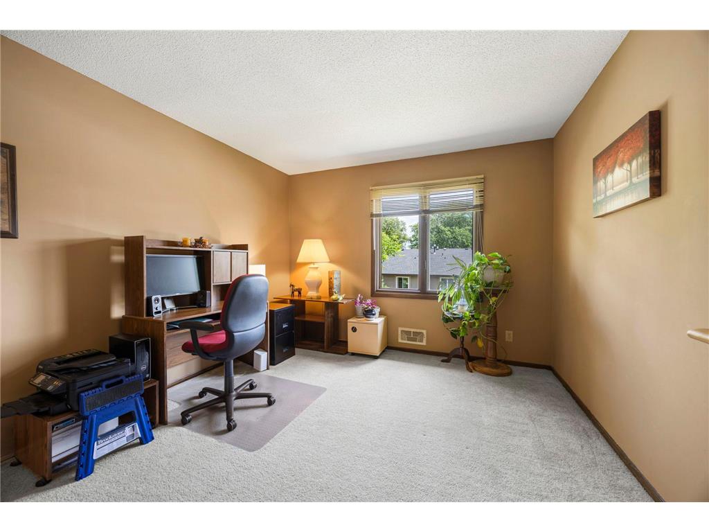 4701 Osage Point Eagan MN 55122 7089777 image12