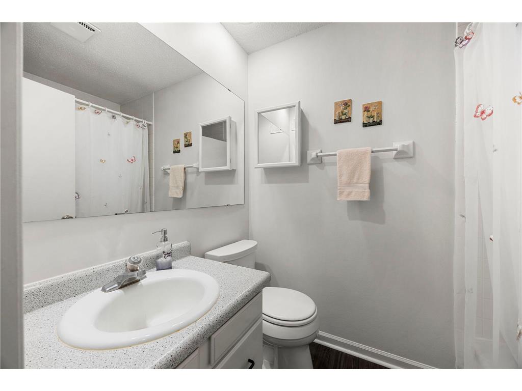 4701 Osage Point Eagan MN 55122 7089777 image14