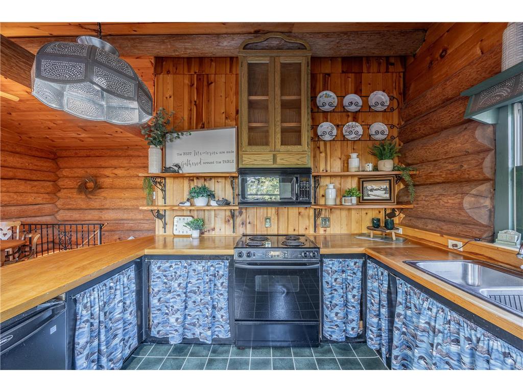 4701 Shangri La Drive NE Longville MN 56655 - Woman 6821488 image27