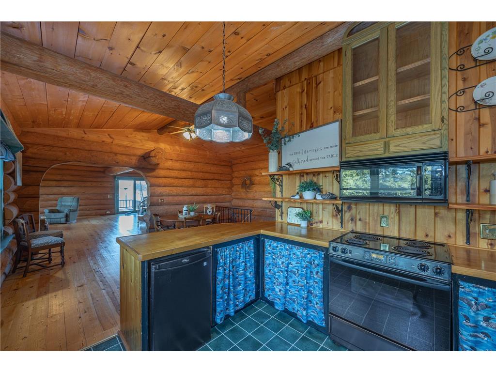 4701 Shangri La Drive NE Longville MN 56655 - Woman 6821488 image28