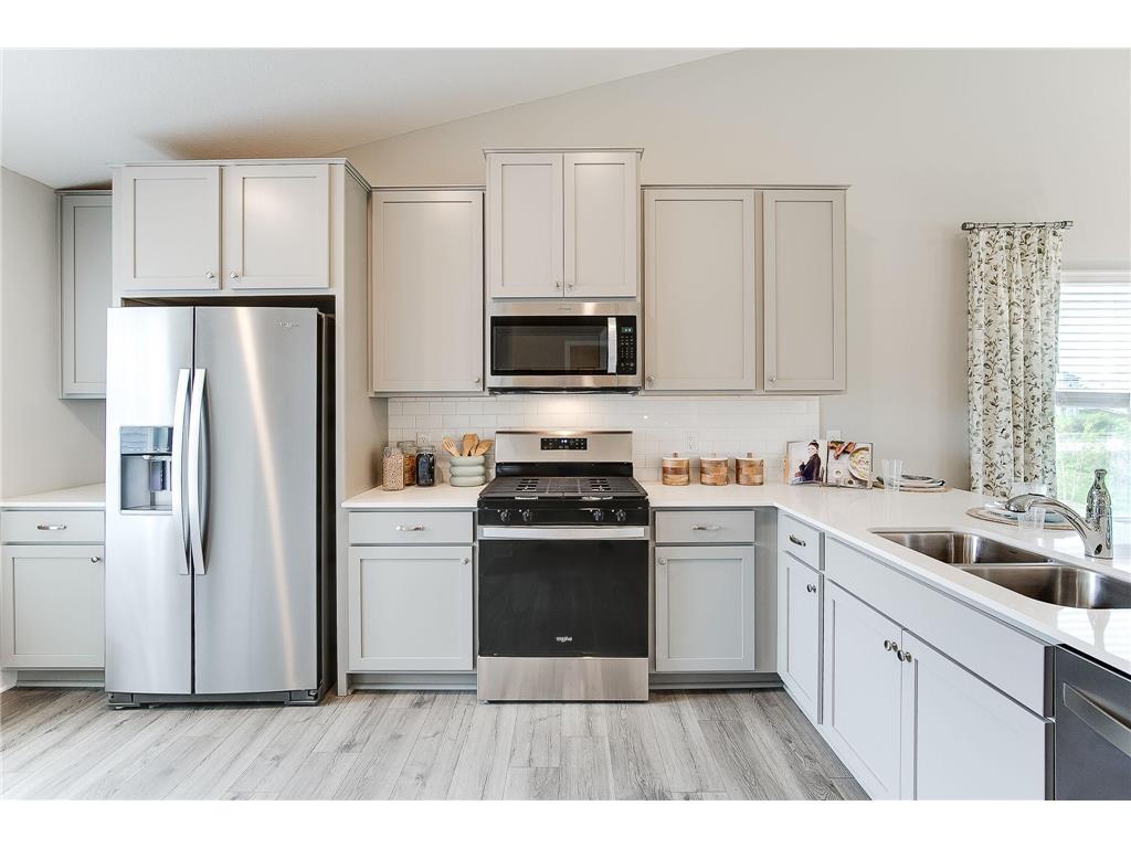 4702 132nd Court NE Blaine MN 55449 6806837 image2