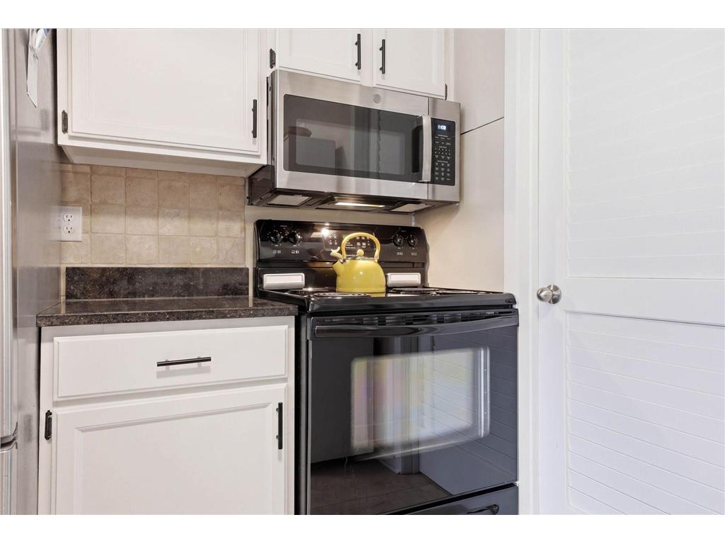 4702 Grenada Point Eagan MN 55122 7048133 image12