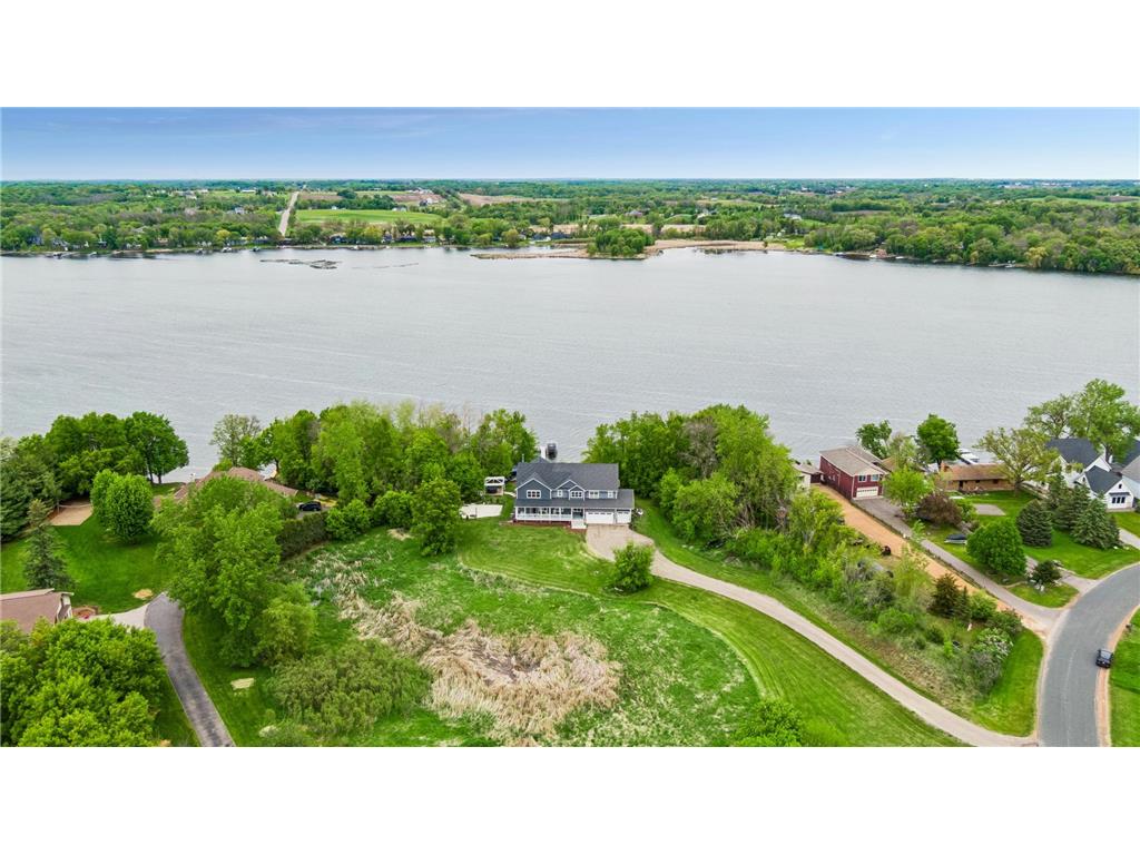 4704 S Lake Sarah Drive Independence MN 55359 - Sarah 7077893 image1