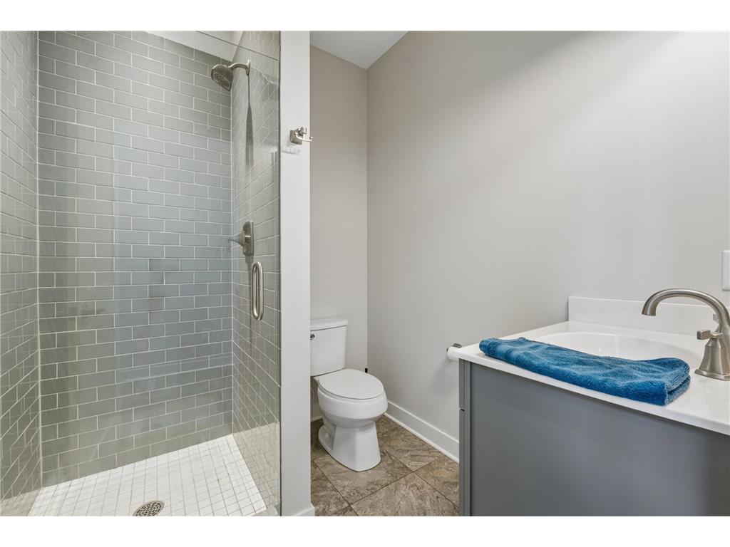 4704 S Lake Sarah Drive Independence MN 55359 - Sarah 7077893 image38