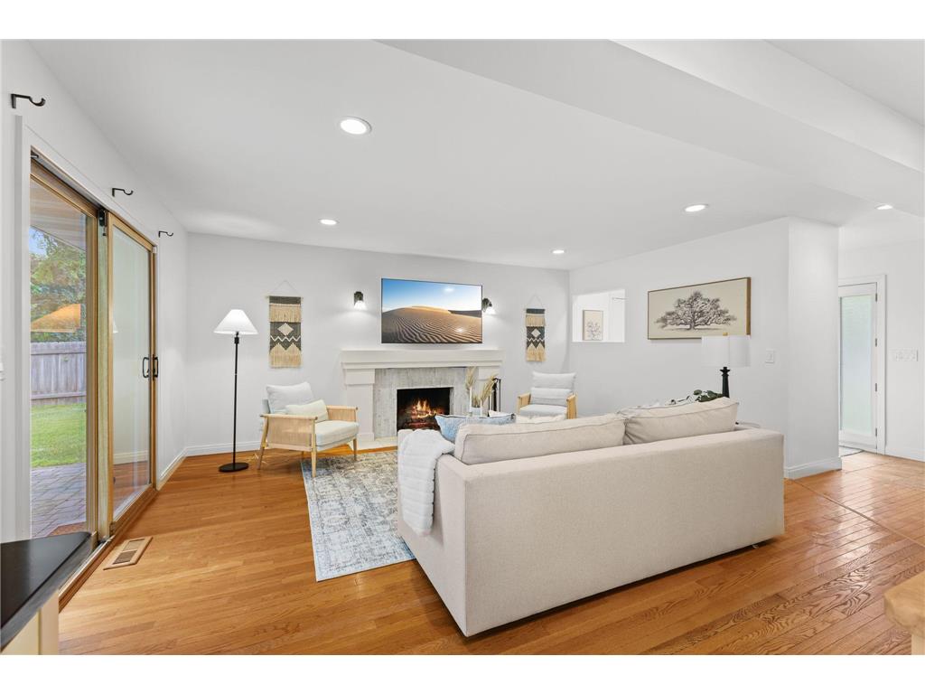 4704 W 70th Street Edina MN 55435 7061470 image10
