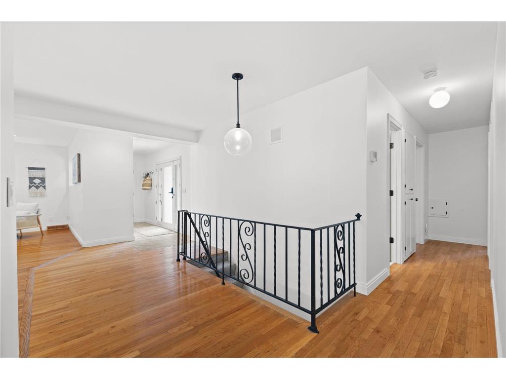 4704 W 70th Street Edina MN 55435 7061470 image24