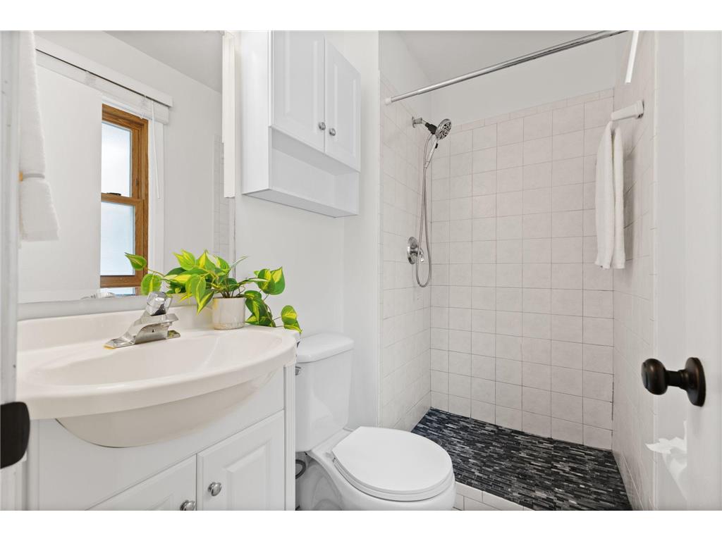 4704 W 70th Street Edina MN 55435 7061470 image31