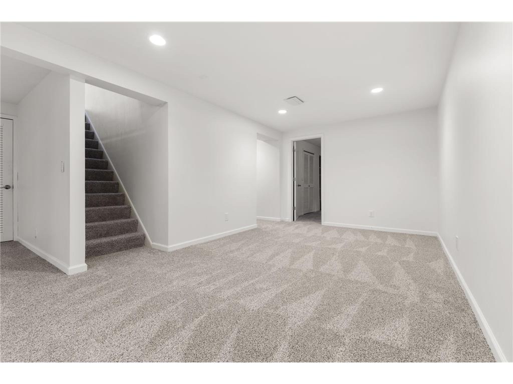 4704 W 70th Street Edina MN 55435 7061470 image36