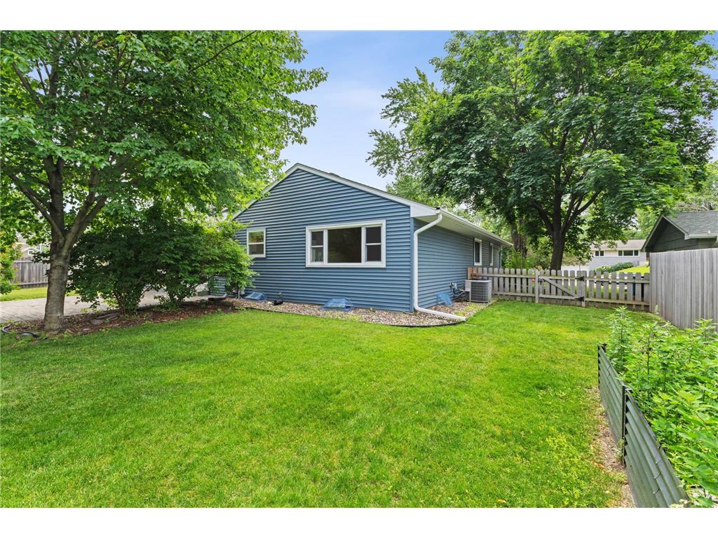 4704 W 70th Street Edina MN 55435 7061470 image52