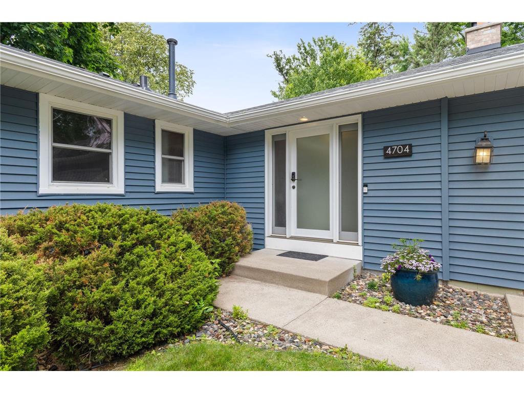 4704 W 70th Street Edina MN 55435 7061470 image61
