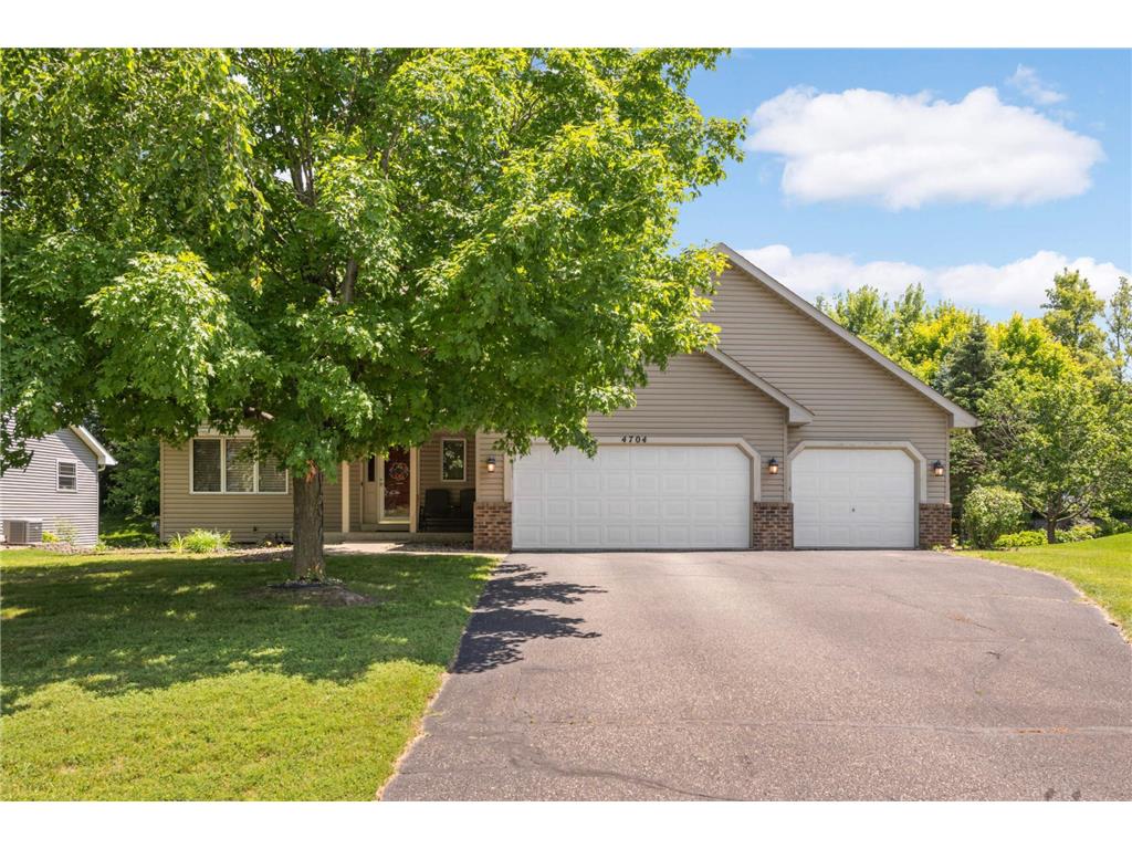 4704 Weston Hills Drive Eagan MN 55123 6732472 image1