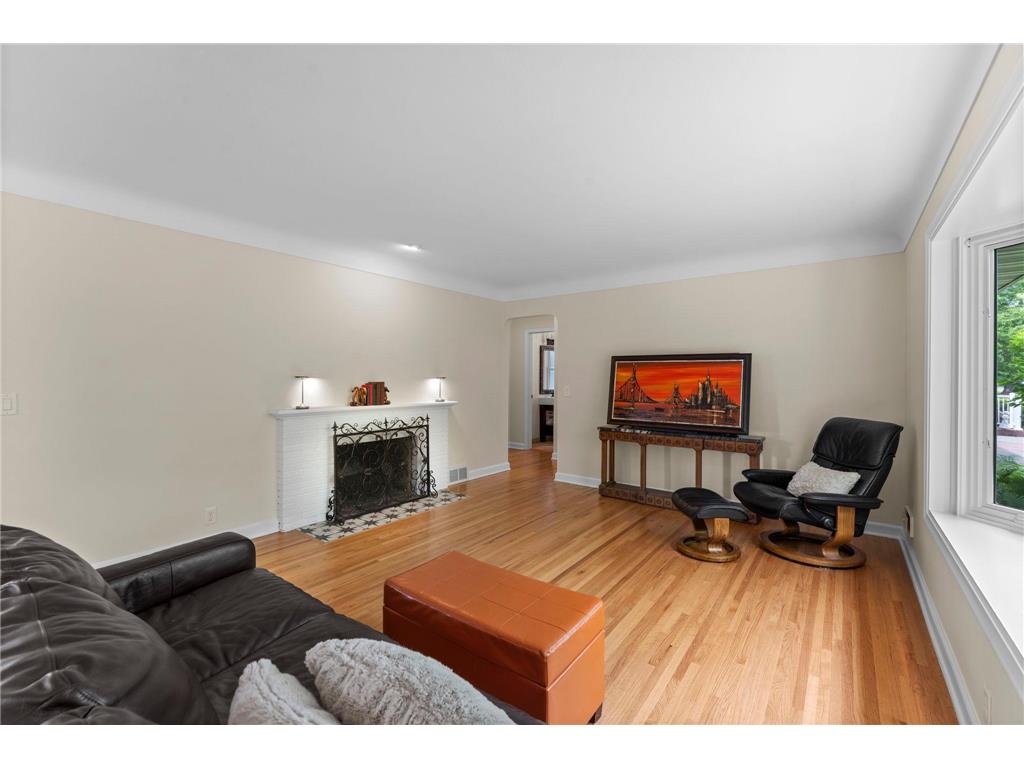 4705 Valley View Road Edina MN 55424 7091737 image3