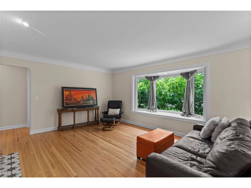 4705 Valley View Road Edina MN 55424 7091737 image4
