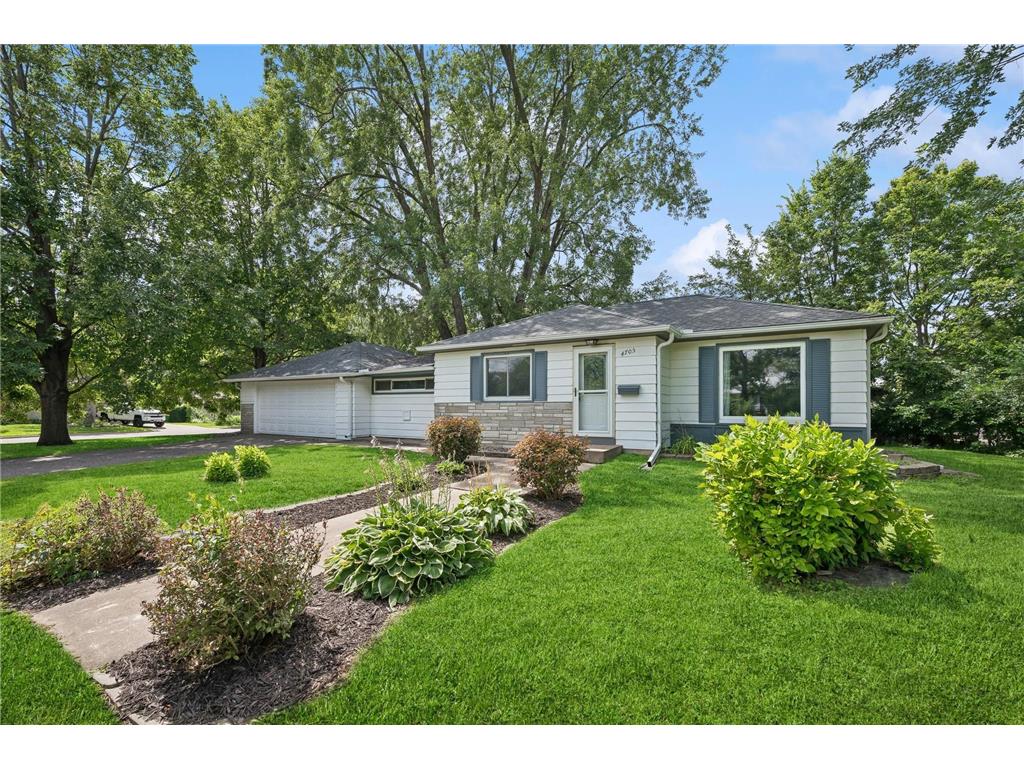 4705 Xenia Avenue N Crystal MN 55429 6584013 image1