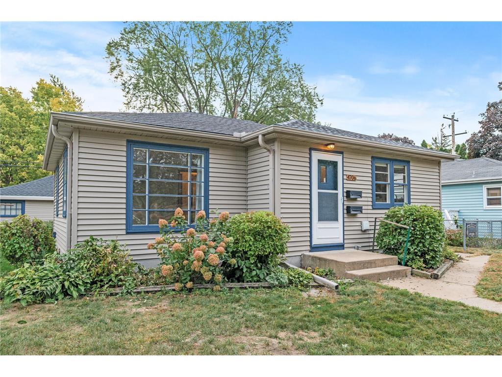 4706 Yates Avenue N Crystal MN 55429 6430657 image1