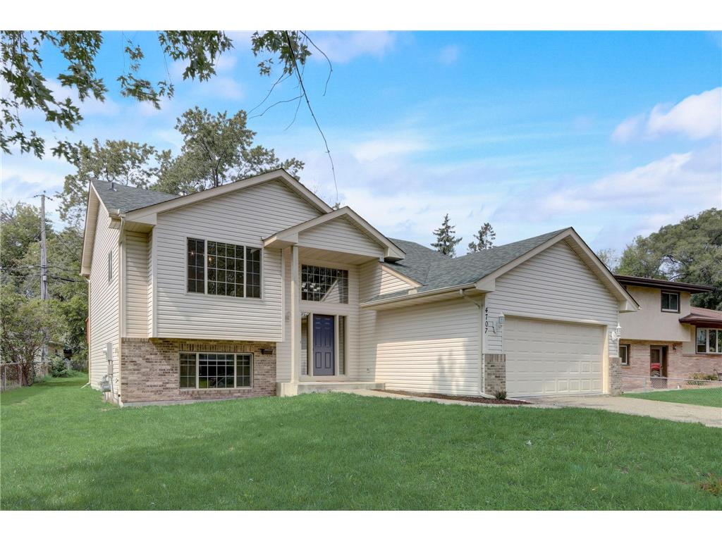 4707 Perry Avenue N Crystal MN 55429 6423162 image1