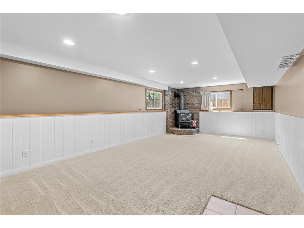 4708 Laura Lane Shoreview MN 55126 7067062 image22