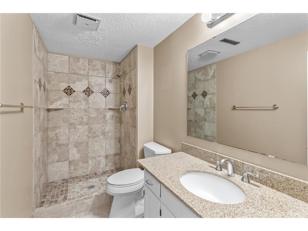 4708 Laura Lane Shoreview MN 55126 7067062 image25