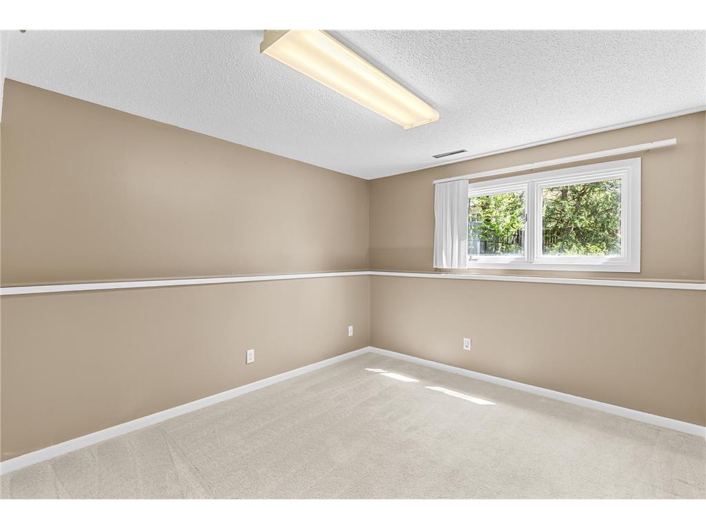 4708 Laura Lane Shoreview MN 55126 7067062 image26