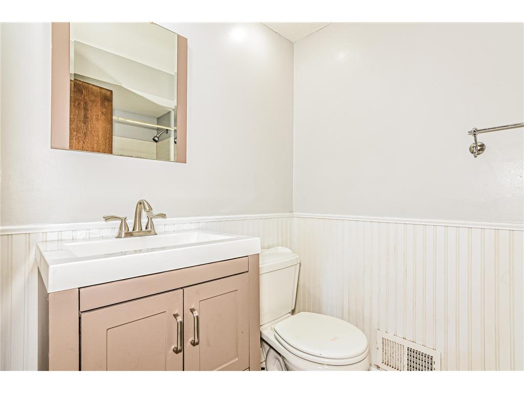 4708 W 102nd Street Bloomington MN 55437 6800325 image15